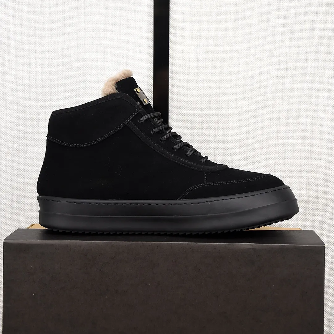 PP520👟👟👟【ugg】The upper is made of waterproof nubuck, real wool lining, and non-slip rubber sole. Warm and comfortable, a must-have in winter! Men's size 38-44 (custom-made size 45 is non-refundable).